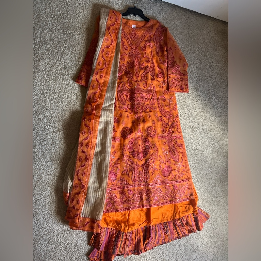 Elegant Orange Paisley Long Sleeve Dress